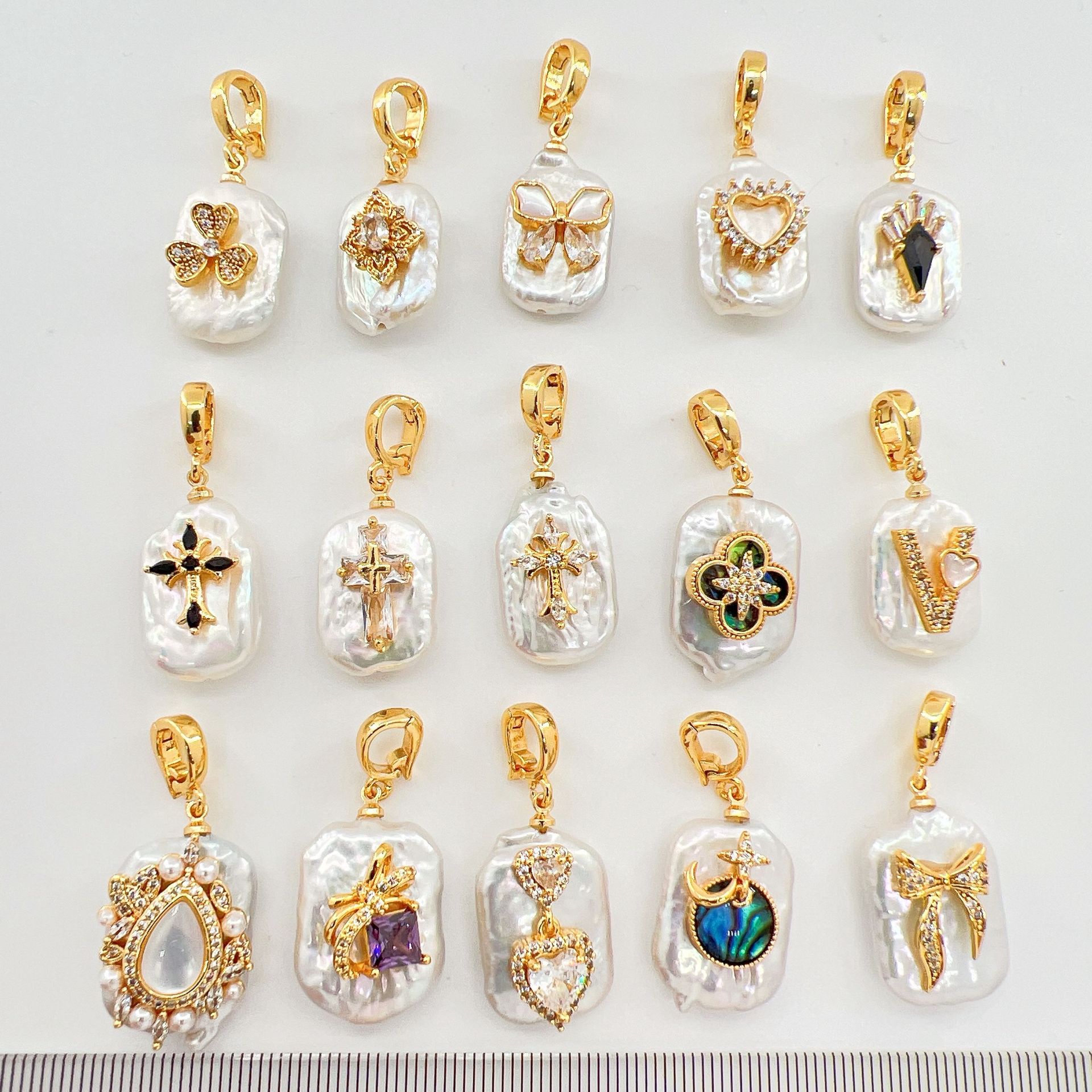 Wholesale Copper gold-plated inlaid pearl shell cross butterfly heart pendant