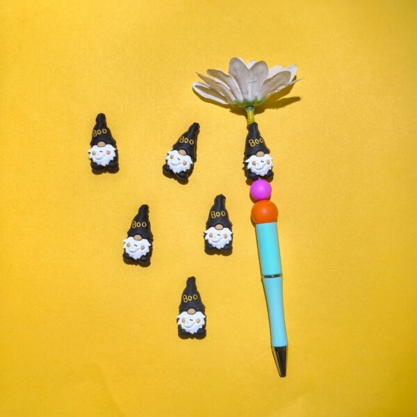 O1CN01bdLpJp2FO3kpmZ5hD_2216349148869-0-cib Wholesale 3D dwarf silicone cartoon beads 10pcs/pack