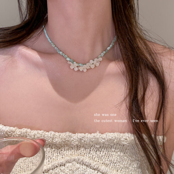 Wholesale Mint Mambo Green Flower Beaded Necklace Cool Clavicle Accessories