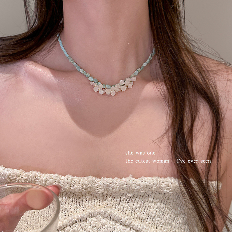 Wholesale Mint Mambo Green Flower Beaded Necklace Cool Clavicle Aessories