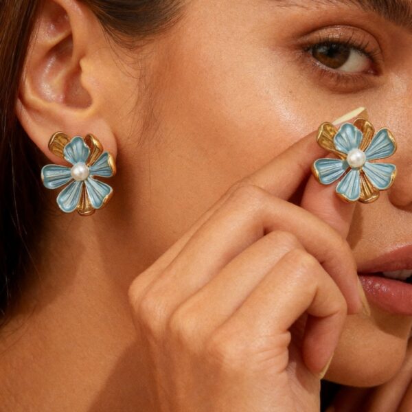 Wholesale Blue flower pearl petal earrings