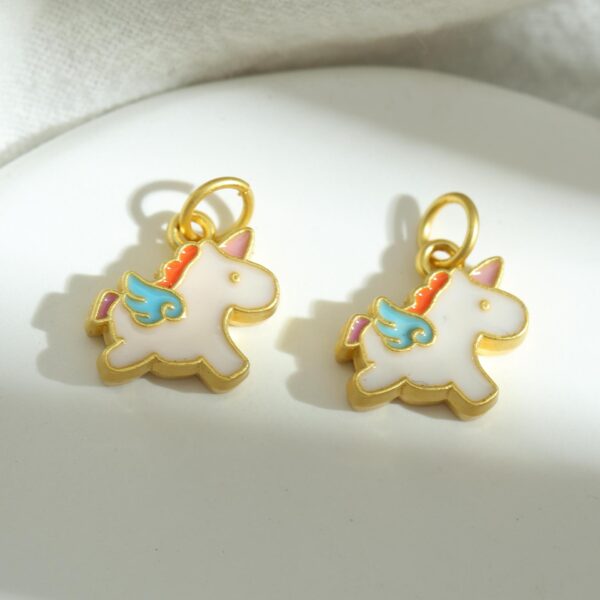 O1CN01bl8OpA1RR3XLFatQk_2216934692107-0-cib Wholesale Cartoon Cute Design Unicorn Pendant Girl Heart Chilen's Rope Toy Bracelet Necklace Aessories