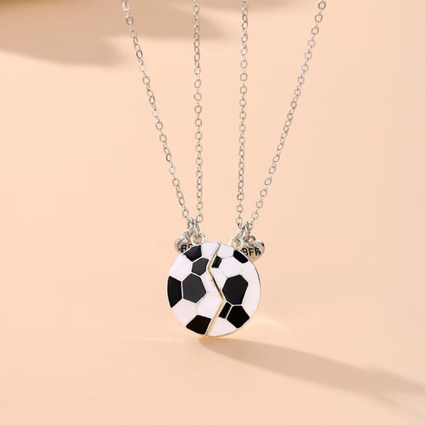 O1CN01bw1LQ71qv9wxED0tk_2218577885557-0-cib Wholesale Cute and versatile magnetic drip oil football necklace
