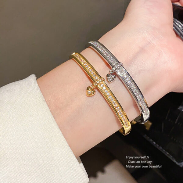 Wholesale 18k genuine gold electroplated zircon heart-shaped buckle bracelet