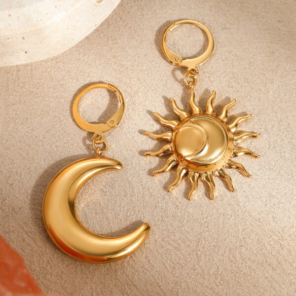 Wholesale Geometric Moon Sun Earrings