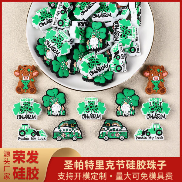 Wholesale 20pcs Cartoon Four Leaf Clover St. Patrick's Day Decoration Highland Cow Silicone Beads