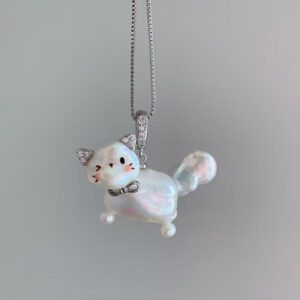 Steel-colored kitten necklace