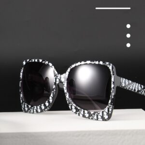 Wholesale Sunglasses with full frame, flower shaped frame colorful legs and irregular frames