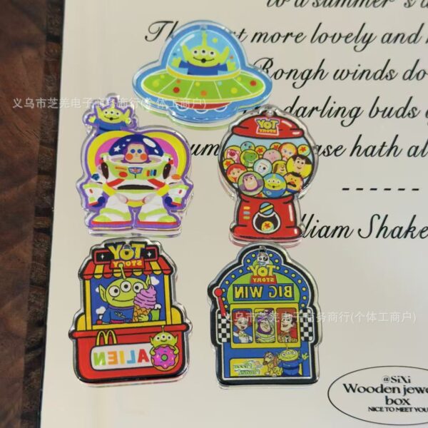 Wholesale 10pcs relief cartoon toy hanging hole acrylic beads