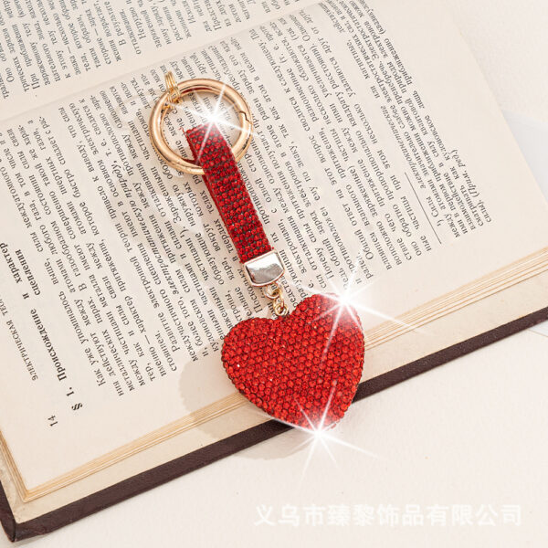 Wholesale Cute Cartoon Keychain Pendant Diamond-Encrusted Peach Heart Keychain