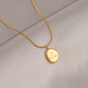 Gold oval beanie necklace