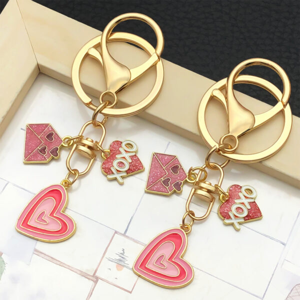 O1CN01cbHcl32Kpbh5AhZig_2217654629606-0-cib Wholesale Valentine's Day Heart Envelope Keychain