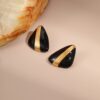 Wholesale Black heart-shaped titanium steel earrings