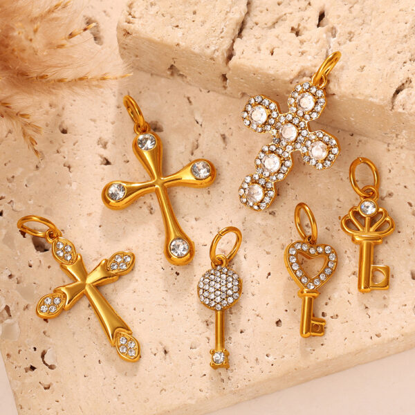Wholesale Stainless steel gold-colored diamond-studded key cross pendant