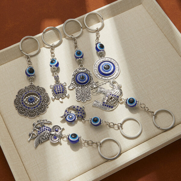 Wholesale Devil's Hand Blue Eyes Tree of Life Keychain