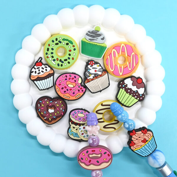 Wholesale Random 100pcs Product Donut Series Creative Focal Beads