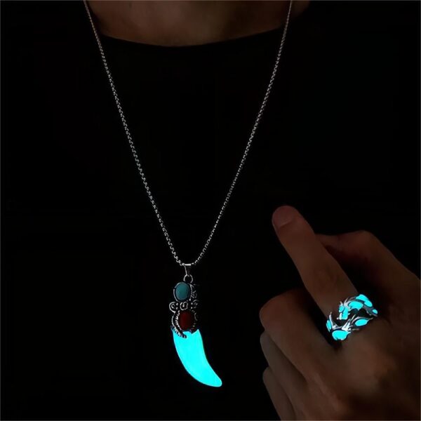 O1CN01dYNx6R2IVKiQ7Crik_3919529291-0-cib Wholesale Turquoise Luminous Wolf Tooth Stainless Steel Chain Men's Pendant