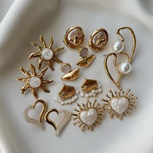 Wholesale European and American Cross-Border Retro Sunflower Irregular Earrings Light Luxury High-End Love Geometric Tassel Fashion Earrings