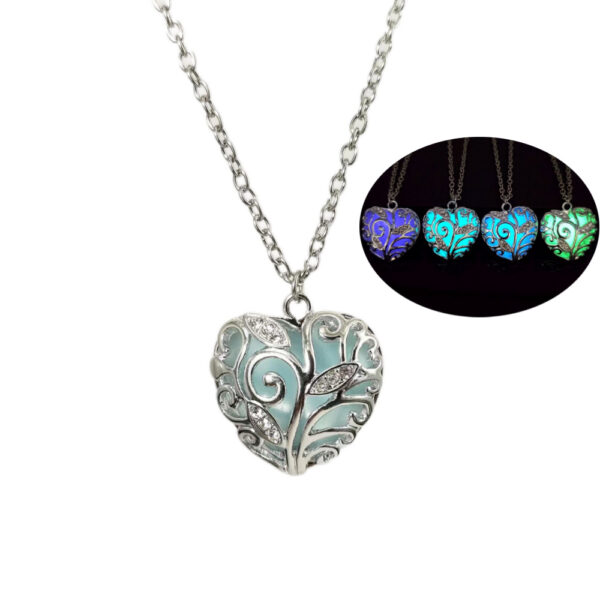 Wholesale Hollow-out Ocean Heart Glowing Necklace