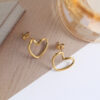 Wholesale Niche Hollow Heart Necklace