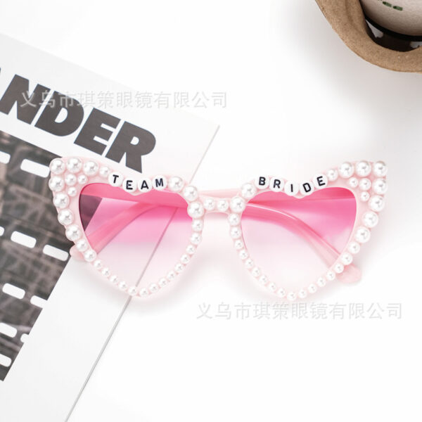 Wholesale sunglasses bride party sunglasses diy heart bridesmaid bride glasses