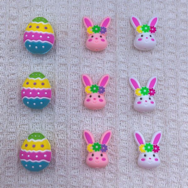 Wholesale Random Easter colored cartoon 3D Focal Beads