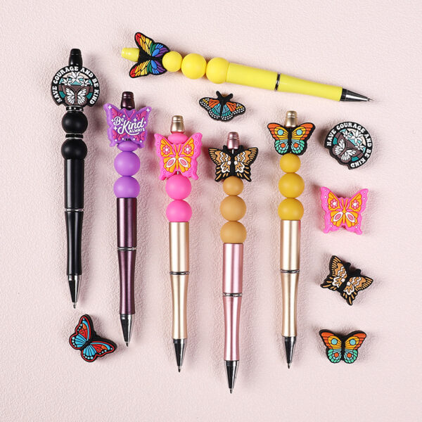 O1CN01eBI1rS1CRJVh3Vg2J_2217794230077-0-cib Wholesale 20pcs Two tone Butterfly Silicone Children's Dental Adhesive Anti drop Chain English Letter Silicone Beads