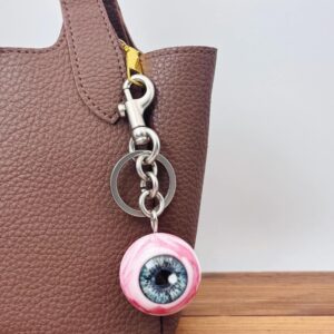 Blue eyes (keychain titanium silver)