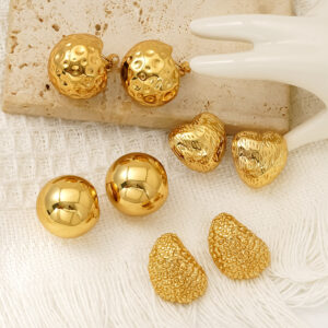 Wholesale Gold Titanium Steel Round Heart Polka Dot Geometric Stud Earrings