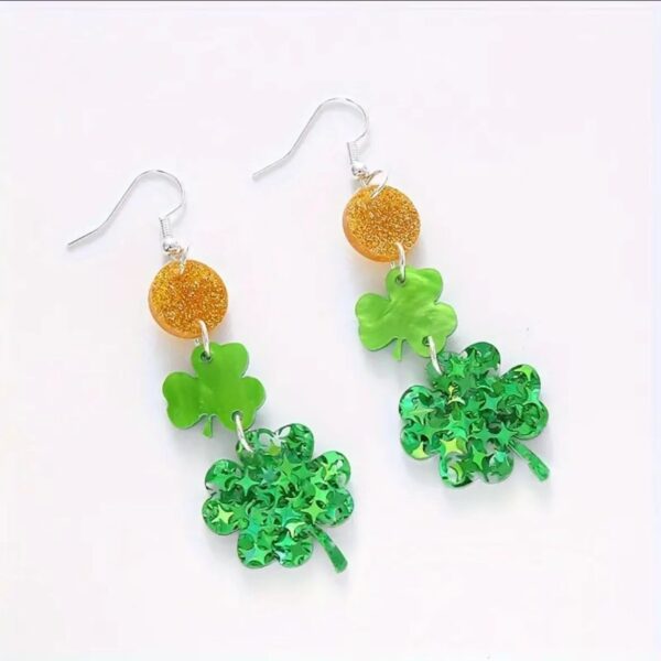 O1CN01ePrbJM2D9Hd5HysCP_2216733868566-0-cib Wholesale St. Patrick's Day shamrock hat, beer, acrylic earrings