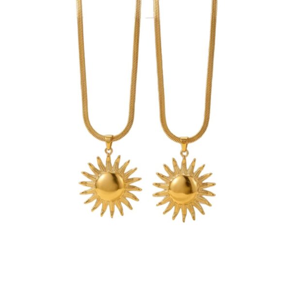 O1CN01eXRYcu1LOs3MuP8LB_2218486551290-0-cib Wholesale Sun Pendant Blade Stainless Steel Necklace 18K Gold-Plated Light Luxury Titanium Steel Necklaces
