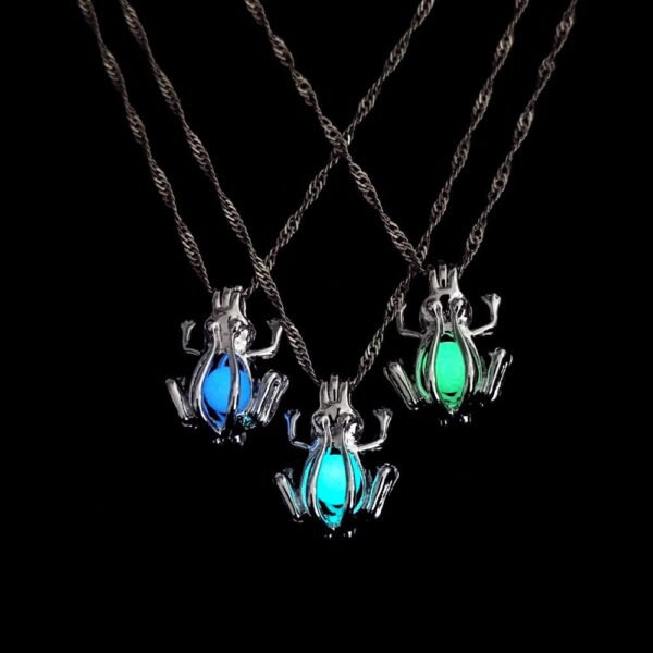 Wholesale Little Frog Luminous Necklace