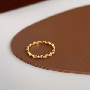 One size wave zircon ring