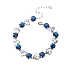 Love bracelet b