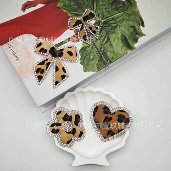 Wholesale Leopard print butterfly flower rhinestone