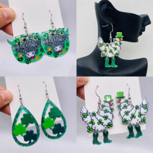 Wholesale St. Patrick's Day rooster and hen heart-shaped acrylic earrings
