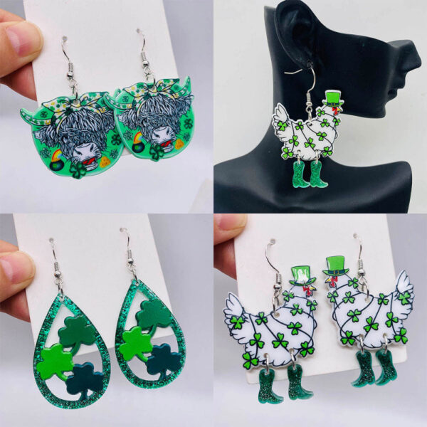 O1CN01feRdbt1UL3FvwjPKo_2220508632500-0-cib Wholesale St. Patrick's Day rooster and hen heart-shaped acrylic earrings