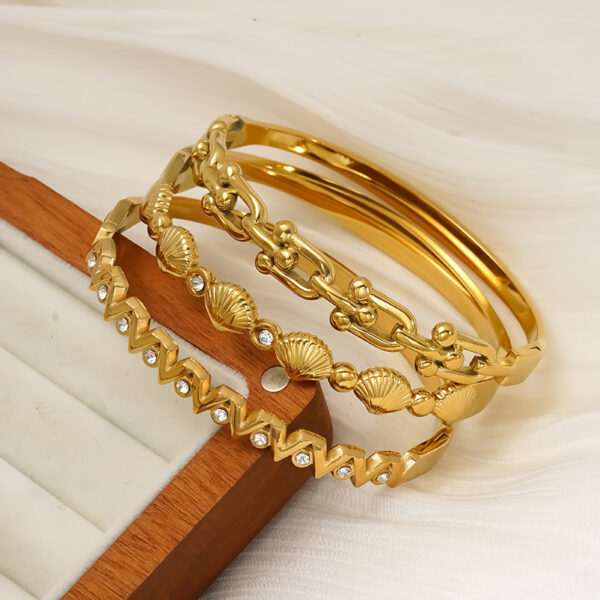 Wholesale gold-plated zircon bracelet stainless steel luxury temperament clasp bracelet