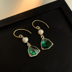 Palace Emerald Crystal