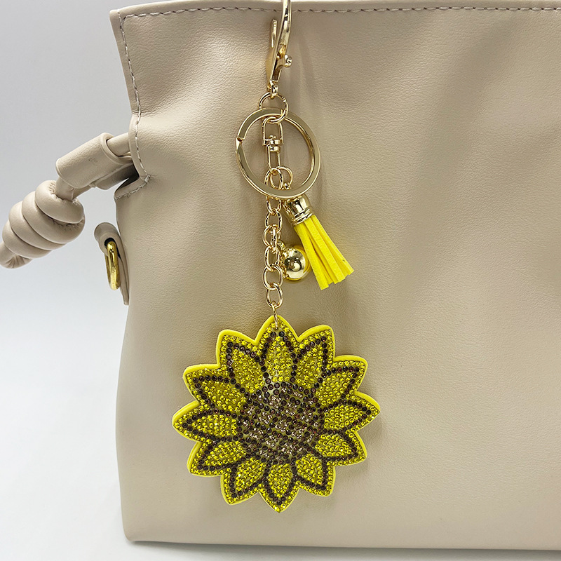 Wholesale Creative Rhinestone Suower Keychain Suower Bag Pendant