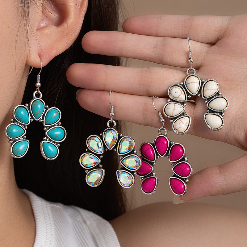 Wholesale Waterop Pine Stone Flower Bohemian Style Flower Earrings