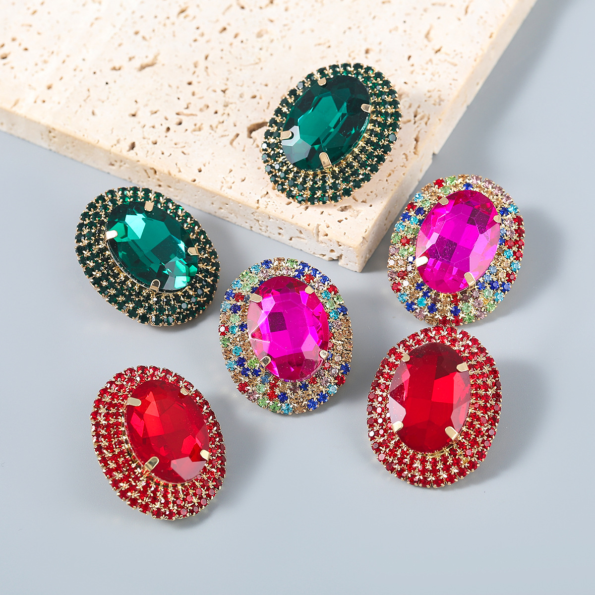 Wholesale Claw chain inlaid with rhinestone oval earrings
