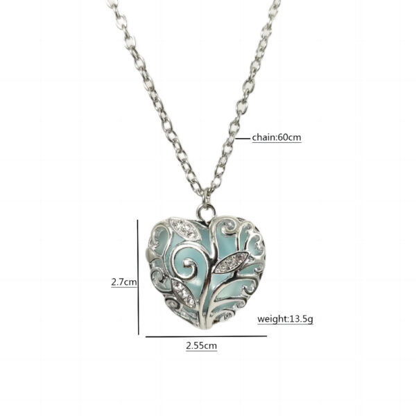 Wholesale Hollow-out Ocean Heart Glowing Necklace