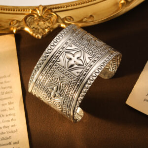 L251-9 diamond flower ancient silver