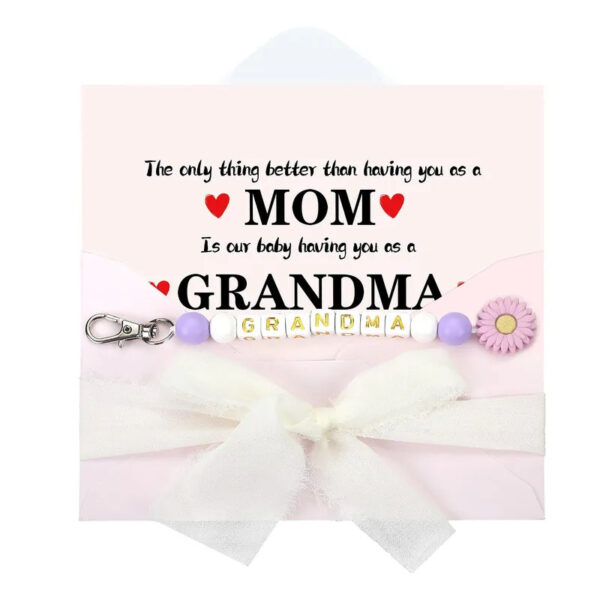 Wholesale Letter Bead Keychain Silicone Daisy Pendant Keychain