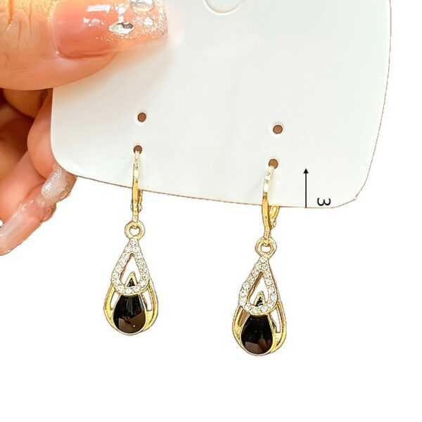 O1CN01gOpmG71Bs33GmAvly_0-0-cib Wholesale Fashionable Stylish Black Water Drop Earrings Luxury Gift Earrings