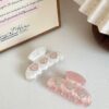 Wholesale Sparkling Diamond Love Pink Sweet Gripper