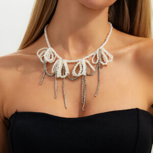 Necklace-white k 7552