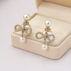 7966 pearl earrings