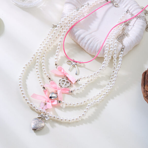 O1CN01gYUYKF1VUxRySi2Yl_2212503332657-0-cib Wholesale Strawberry Set Necklace Pink Valentine's Day Necklace